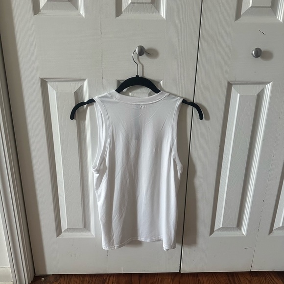 Vuori Energy Tank Top White - Picture 3 of 3